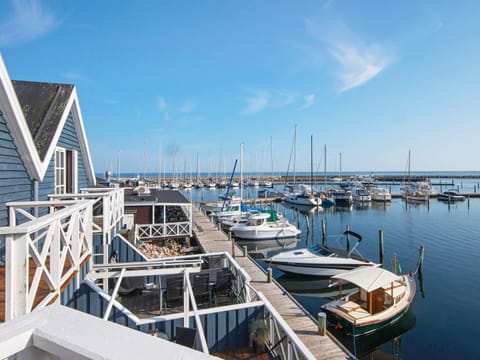 House | Water view