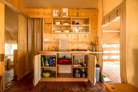 Deluxe Tent | Private kitchenette | Mini-fridge, stovetop, coffee/tea maker, electric kettle