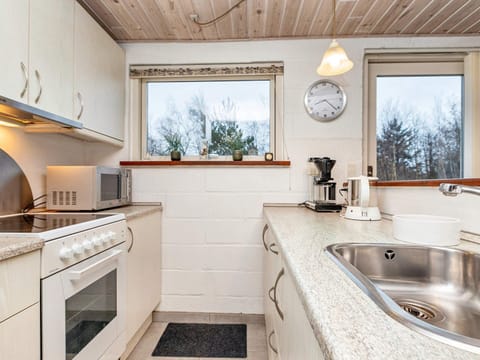 House | Private kitchen | Highchair