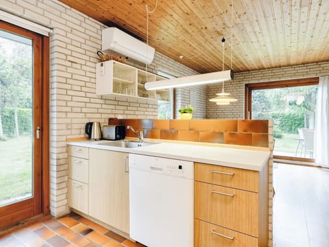 House | Private kitchen | Highchair