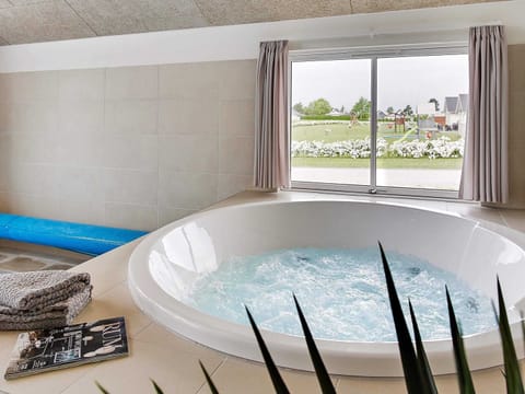 House | Spa treatment