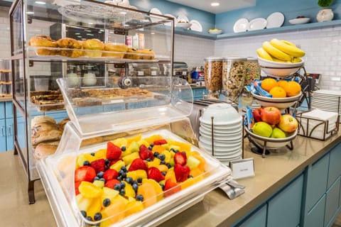 Free daily on-the-go breakfast