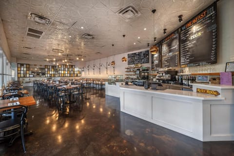 Breakfast, lunch and dinner served