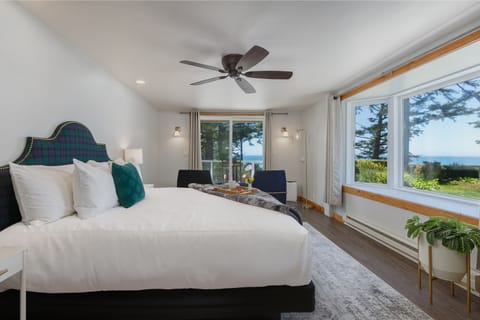 Superior Room | Egyptian cotton sheets, premium bedding, individually decorated