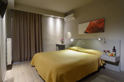 Superior Single Room | Blackout drapes, soundproofing, free WiFi, bed sheets