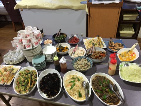 Free daily buffet breakfast