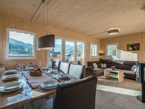 Chalet | Dining