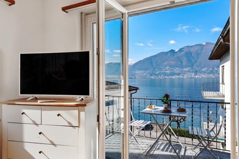Family Apartment, 2 Bedrooms, Balcony, Lakeside (Garden on the lake 2 - Vira) | Interior