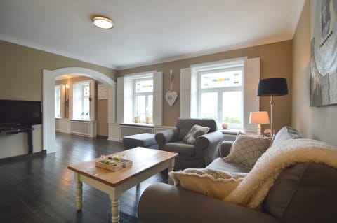 Apartment | Living room