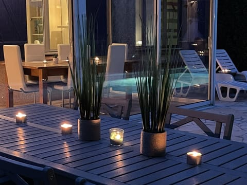 Villa | Balcony