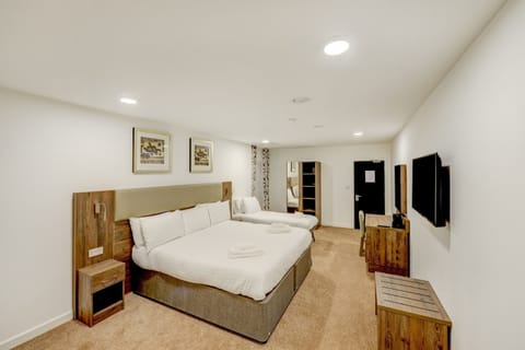 Standard Triple Room, Multiple Beds | Premium bedding, desk, soundproofing, free WiFi