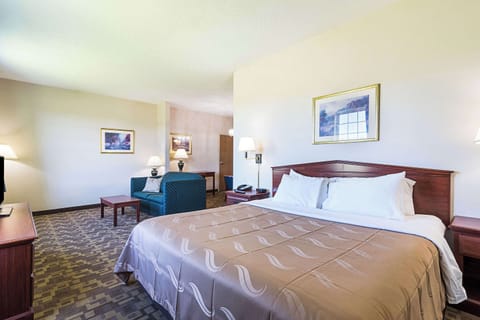 Desk, iron/ironing board, free cribs/infant beds, rollaway beds