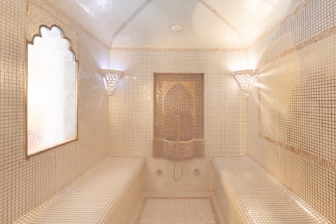 Hot tub, steam room, Turkish bath, body treatments, sports massages