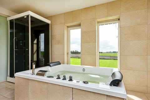 Villa | Bathroom | Shower