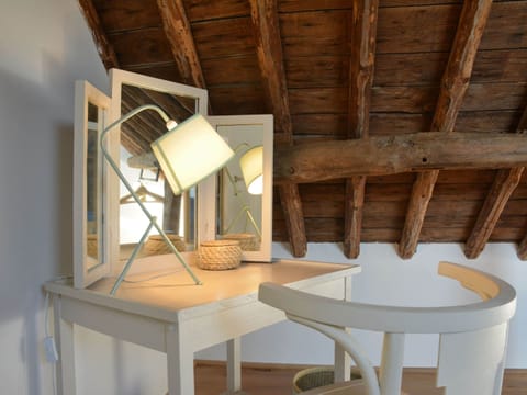 House | Room amenity