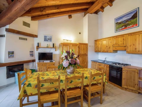 Apartment | Private kitchen | Highchair