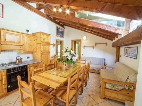 Apartment | Private kitchen | Highchair