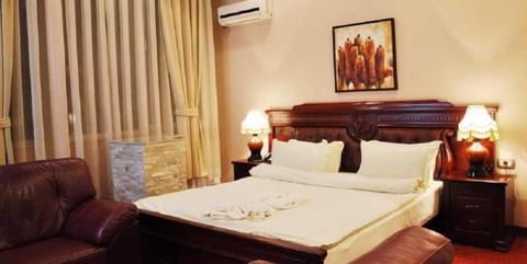 Minibar, in-room safe, desk, soundproofing