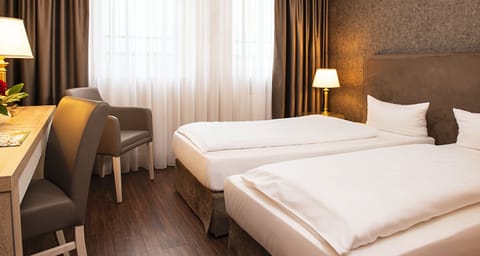 Classic Twin Room | Hypo-allergenic bedding, in-room safe, individually decorated, desk