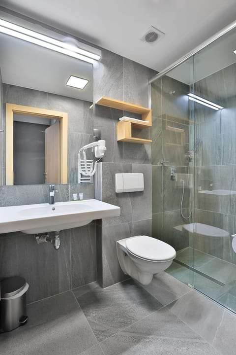 Soundproofing, free WiFi, wheelchair access