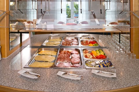 Daily buffet breakfast for a fee
