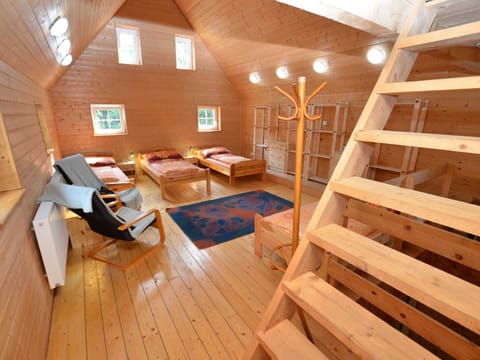 House | 3 bedrooms, individually furnished, bed sheets