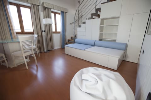 32-inch flat-screen TV with satellite channels, TV, table tennis