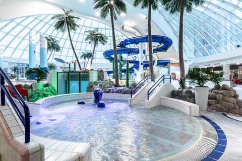 3 indoor pools, outdoor pool