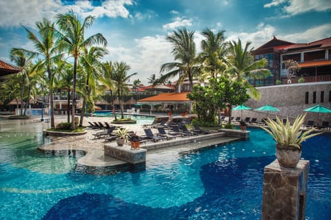 2 outdoor pools, open 8 AM to 9:00 PM, cabanas (surcharge)