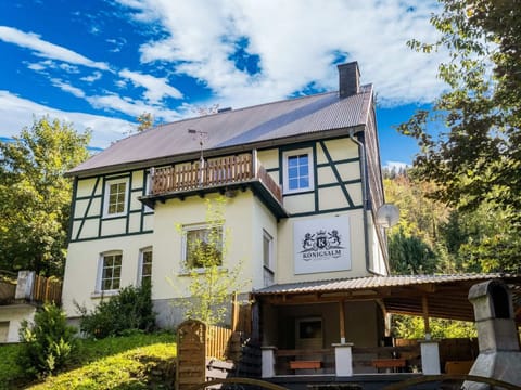 House | Exterior