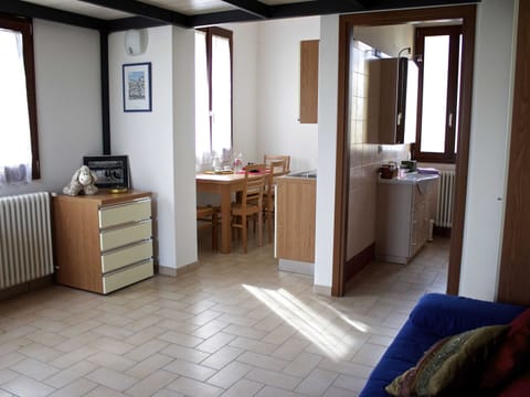 Apartment | 2 bedrooms, individually furnished, bed sheets