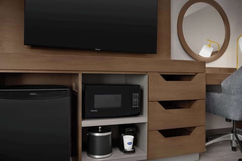 Down comforters, pillowtop beds, desk, laptop workspace