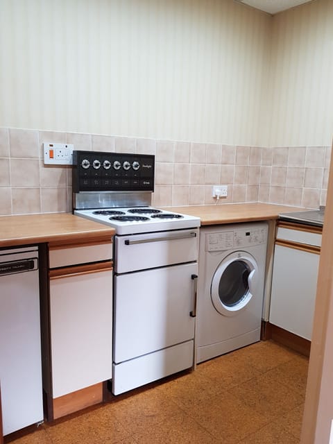 Apartment | Private kitchen | Coffee/tea maker, electric kettle