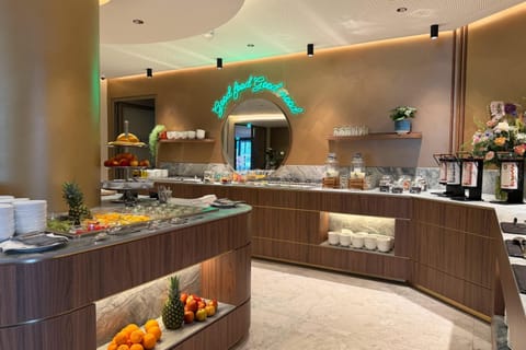 Daily buffet breakfast for a fee