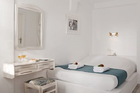 Standard Room | In-room safe, free WiFi, bed sheets