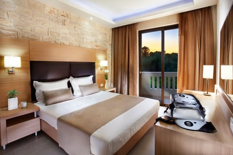 One Bedroom Apartment | In-room safe, individually decorated, blackout drapes, soundproofing