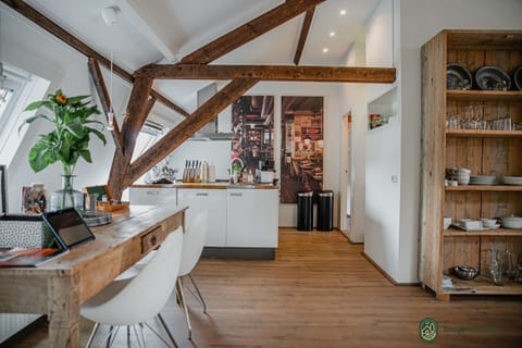 Apartment | Dining