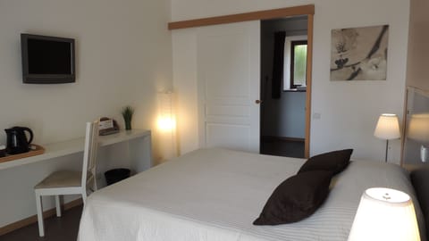 Standard Double Room | In-room safe, free WiFi
