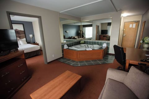 Suite, 1 Bedroom, Non Smoking (1 King Bed) | Premium bedding, down comforters, laptop workspace, blackout drapes