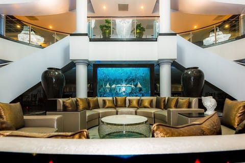 2 bars/lounges, poolside bar