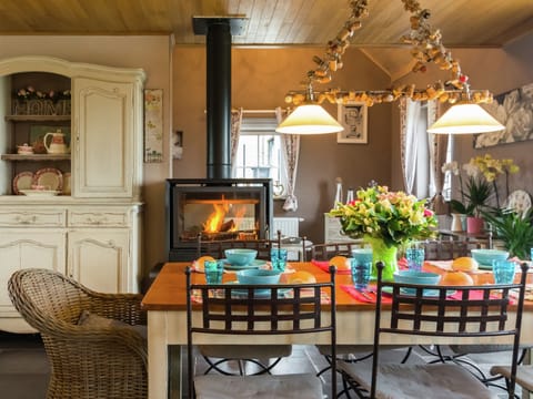 House | Dining