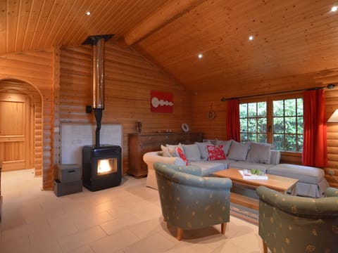 Chalet | Living area