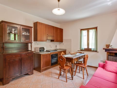 House | Private kitchen | Highchair