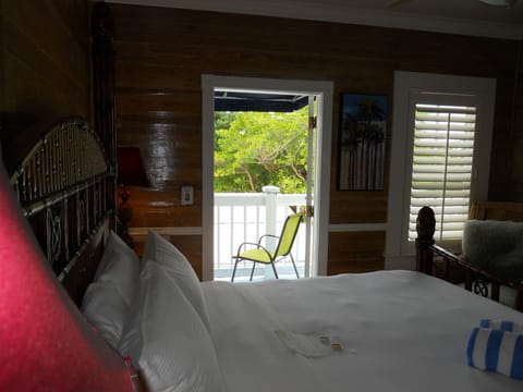 Luxury Room,w/balcony. 1 King Bed | Premium bedding, individually decorated, individually furnished