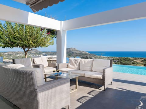 Villa | Living room