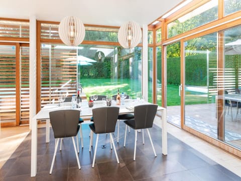 House | Dining