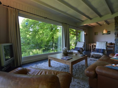 Chalet | Living area