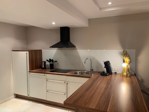 Apartment | Private kitchen | Electric kettle