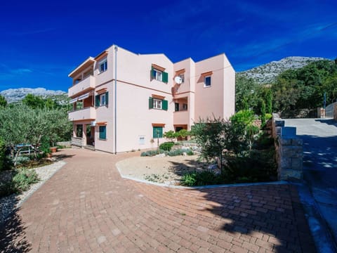 Apartment | Exterior