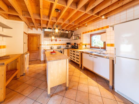 House | Private kitchen | Highchair